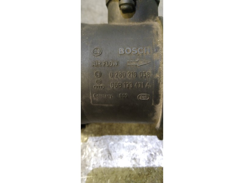 Recambio de caudalimetro para volkswagen passat berlina (3b3) referencia OEM IAM 0280218058 06B133471A 