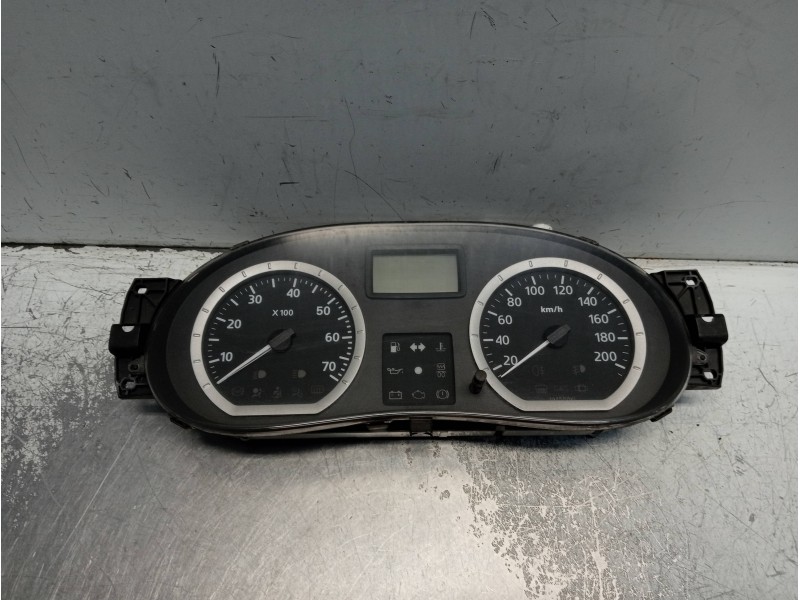 Recambio de cuadro instrumentos para dacia logan laureate referencia OEM IAM P8200752820  