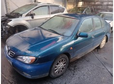 nissan primera berlina (p11) del año 1999