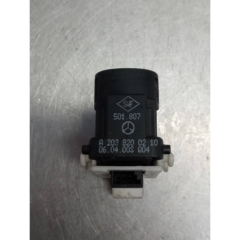Recambio de mando elevalunas delantero derecho para mercedes clase c (w203) berlina 320 (203.064) referencia OEM IAM   