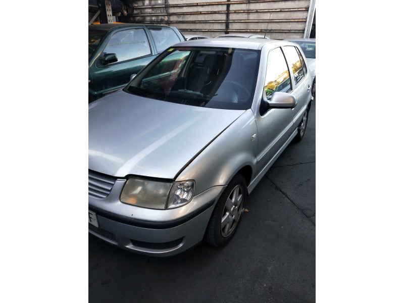 volkswagen polo berlina (6n2) del año 2001