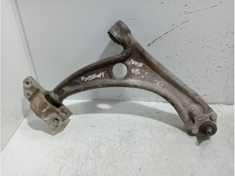 Recambio de brazo suspension inferior delantero derecho para volkswagen passat variant (3c5) advance referencia OEM IAM   