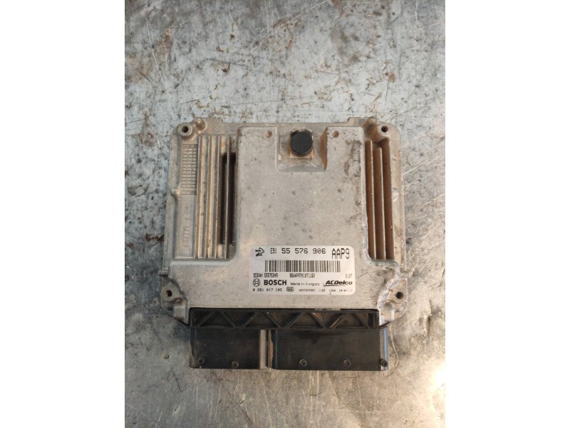 Recambio de centralita motor uce para opel insignia berlina cosmo referencia OEM IAM 0281017105 55576906 BOSCH