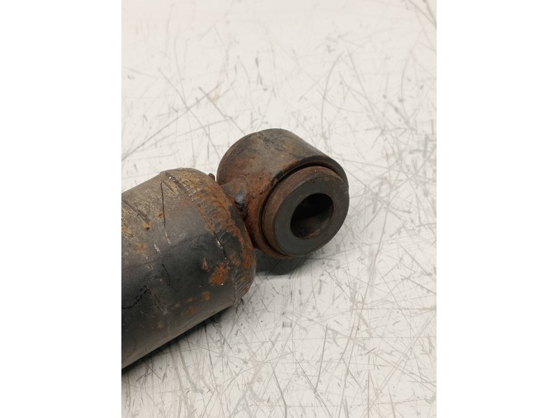 Recambio de amortiguador trasero derecho para ssangyong musso 2.9 tdi lux referencia OEM IAM   