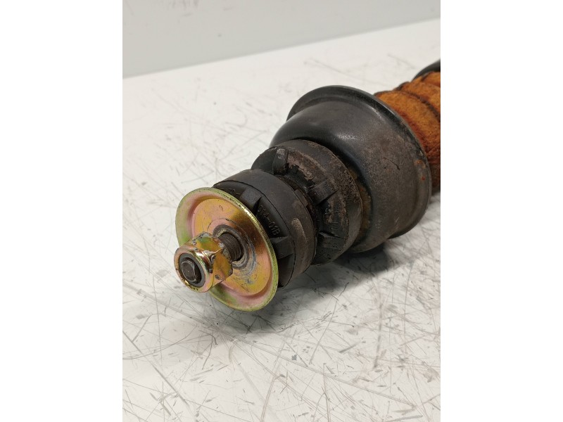 Recambio de amortiguador trasero izquierdo para hyundai getz (tb) 1.1 básico referencia OEM IAM   