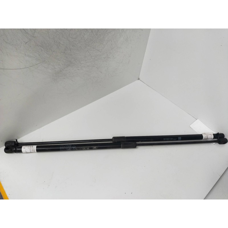 Recambio de amortiguadores capo para mercedes clase c (w204) berlina c 200 cdi blueefficiency (204.001) referencia OEM IAM 20498