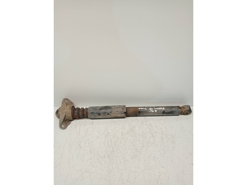 Recambio de amortiguador trasero derecho para volkswagen passat variant (3c5) advance referencia OEM IAM 3C0512011CT 3C0513049CE
