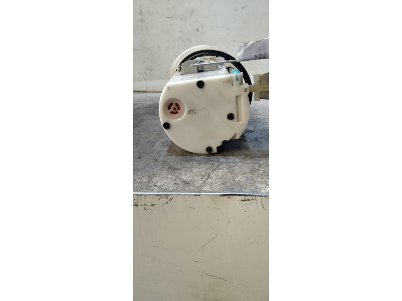 Recambio de bomba combustible para kia cee´d 1.6 cat referencia OEM IAM 311101H000 2000A71440 