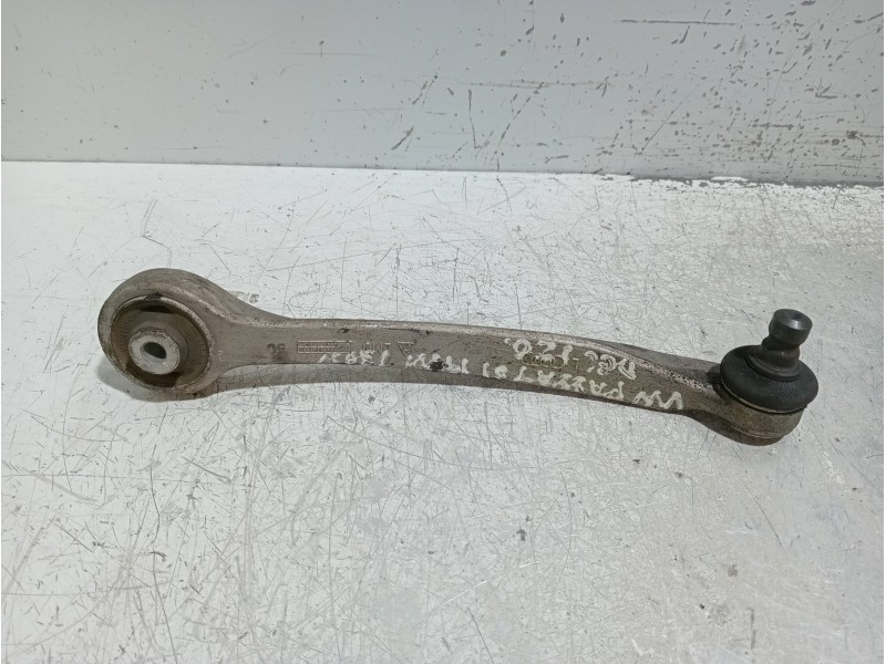 Recambio de brazo suspension superior delantero izquierdo para volkswagen passat berlina (3b3) highline referencia OEM IAM 8E040