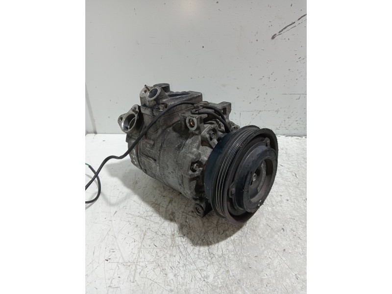 Recambio de compresor aire acondicionado para volkswagen passat berlina (3b3) highline referencia OEM IAM 4472208183 8D0260808 