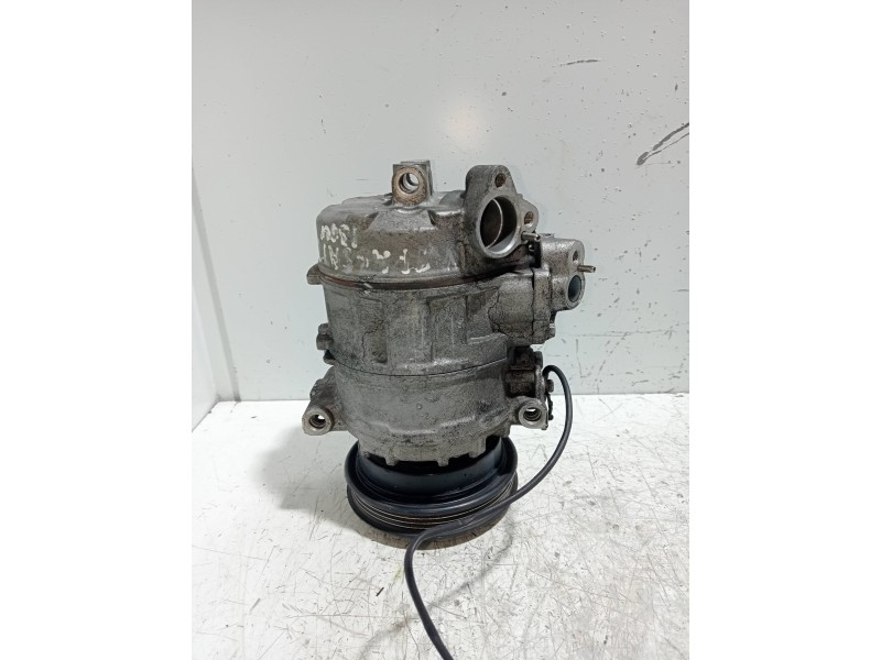 Recambio de compresor aire acondicionado para volkswagen passat berlina (3b3) highline referencia OEM IAM 4472208183 8D0260808 