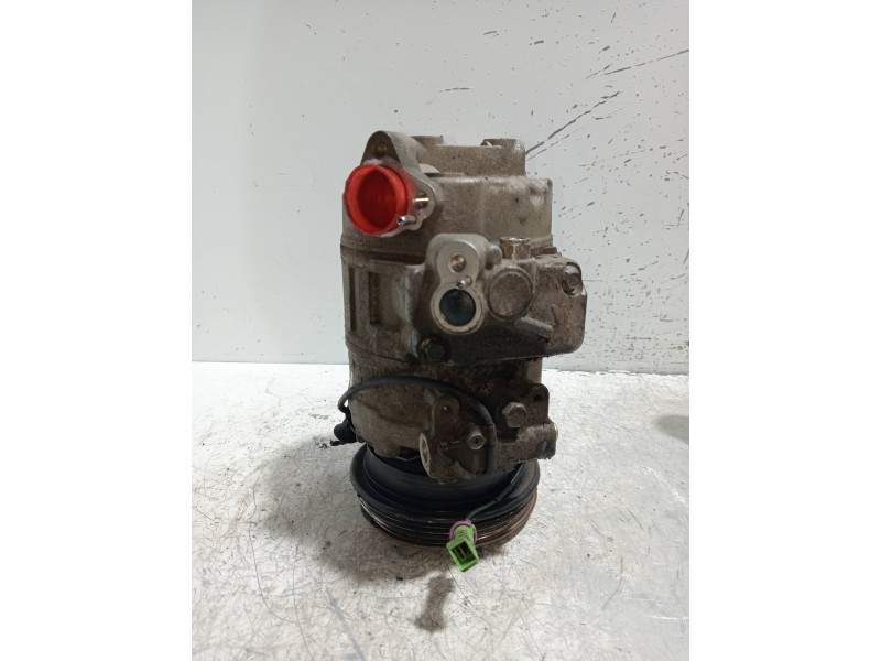 Recambio de compresor aire acondicionado para volkswagen passat berlina (3b3) referencia OEM IAM 4472208182 8D0260808 
