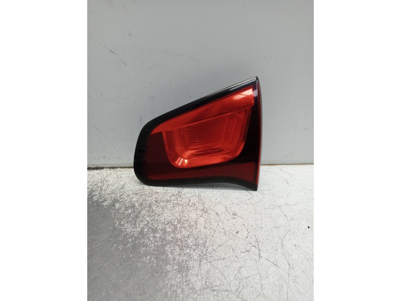Recambio de piloto trasero derecho interior para citroen c3 attraction referencia OEM IAM 9685225480  
