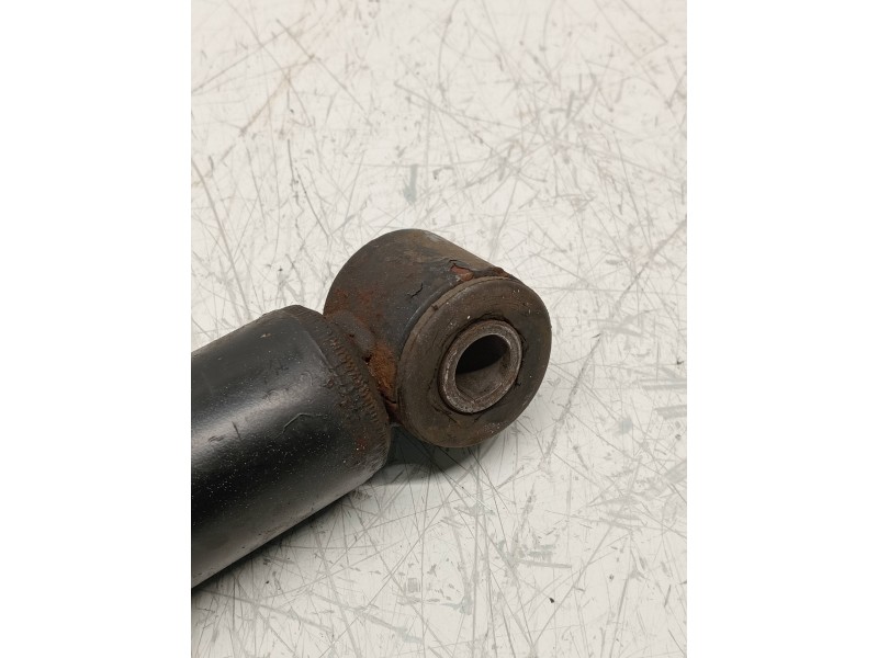 Recambio de amortiguador trasero derecho para peugeot 205 berlina 1.8 d generation referencia OEM IAM   