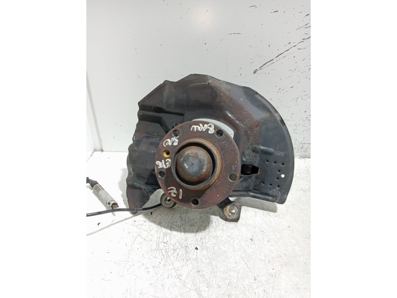 Recambio de mangueta delantera izquierda para bmw serie 3 berlina (e46) 320i referencia OEM IAM   