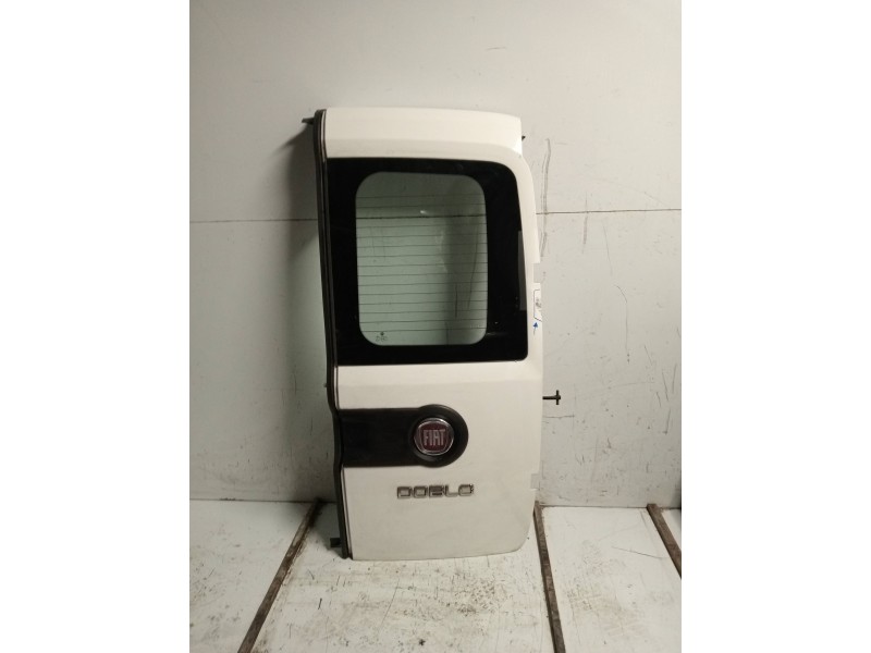 Recambio de puerta trasera derecha para fiat doblo active referencia OEM IAM   