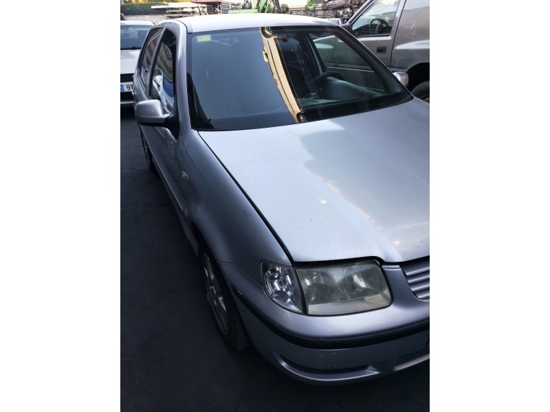 volkswagen polo berlina (6n2) del año 2001