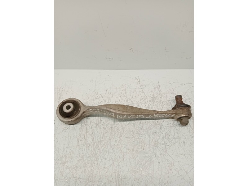 Recambio de brazo suspension superior delantero izquierdo para volkswagen passat berlina (3b3) referencia OEM IAM   