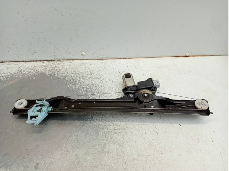 Recambio de elevalunas delantero derecho para fiat doblo active referencia OEM IAM 51810880  