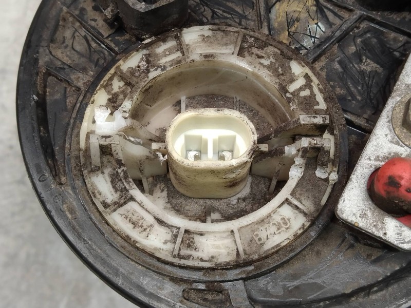 Recambio de bomba combustible para lancia delta 1.4 cat referencia OEM IAM   