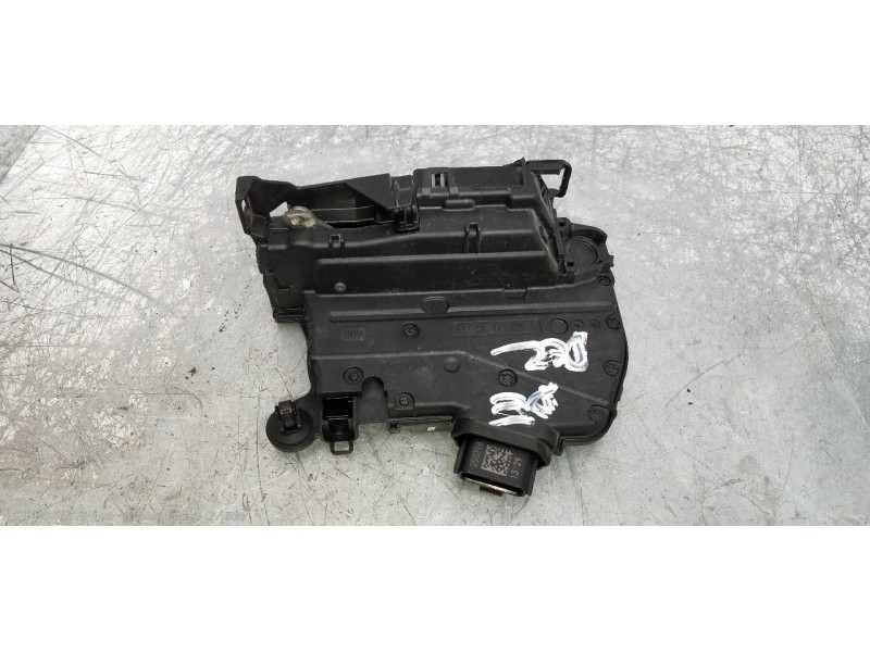 Recambio de motor cierre centralizado delantero derecho para renault clio v 1.5 blue dci diesel fap referencia OEM IAM 805024563