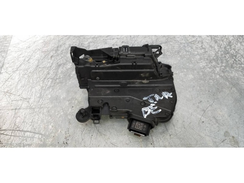 Recambio de motor cierre centralizado trasero derecho para renault clio v 1.5 blue dci diesel fap referencia OEM IAM 825004167R 