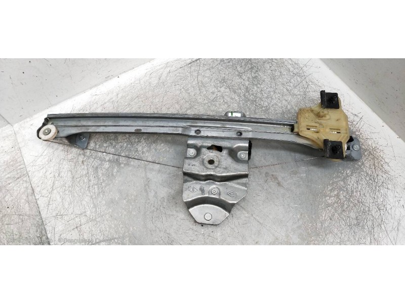 Recambio de elevalunas delantero derecho para renault clio v 1.5 blue dci diesel fap referencia OEM IAM   5P