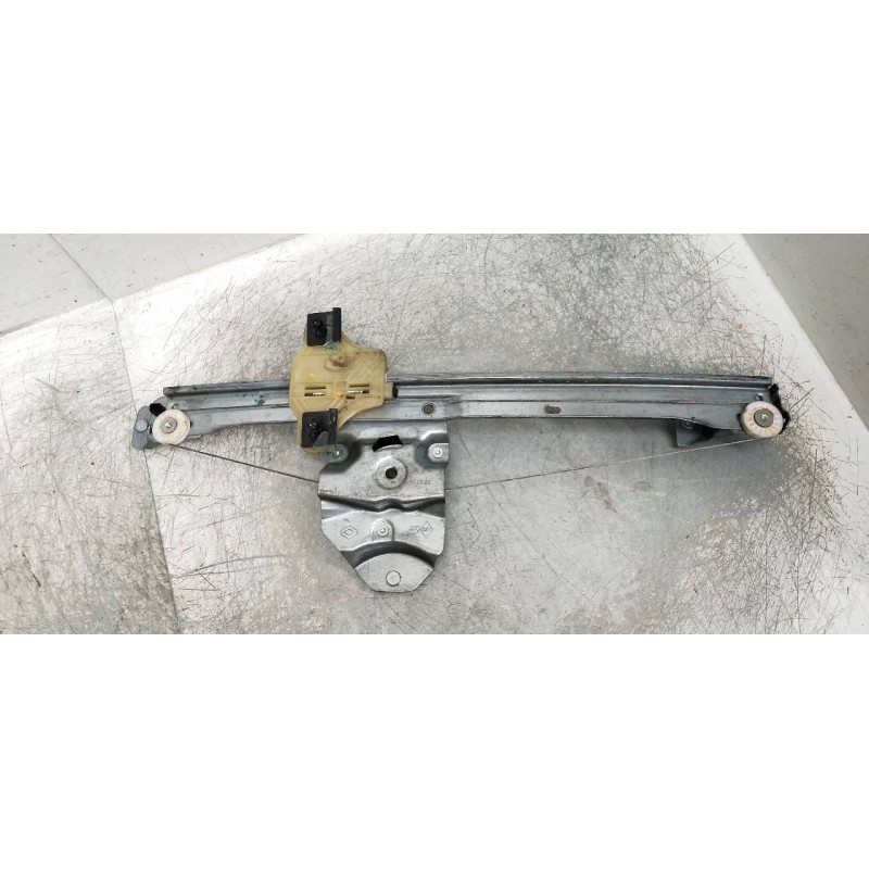 Recambio de elevalunas delantero izquierdo para renault clio v 1.5 blue dci diesel fap referencia OEM IAM   5P