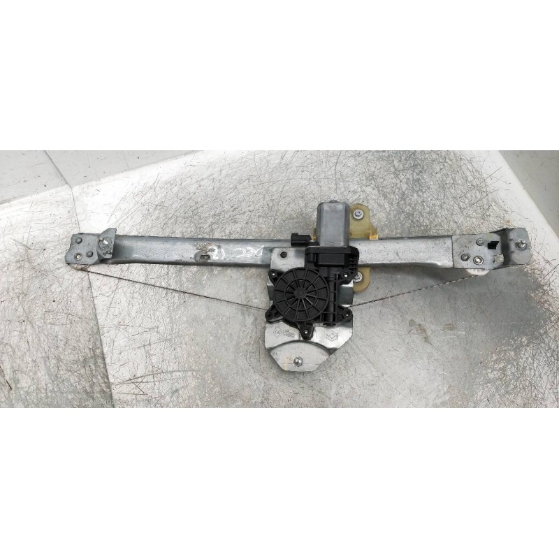 Recambio de elevalunas delantero izquierdo para renault clio v 1.5 blue dci diesel fap referencia OEM IAM   5P