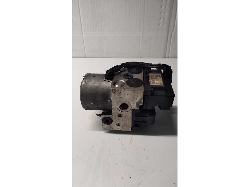 Recambio de abs para citroen xsara berlina 1.9 diesel referencia OEM IAM 0265216722 0273004440 9636084480