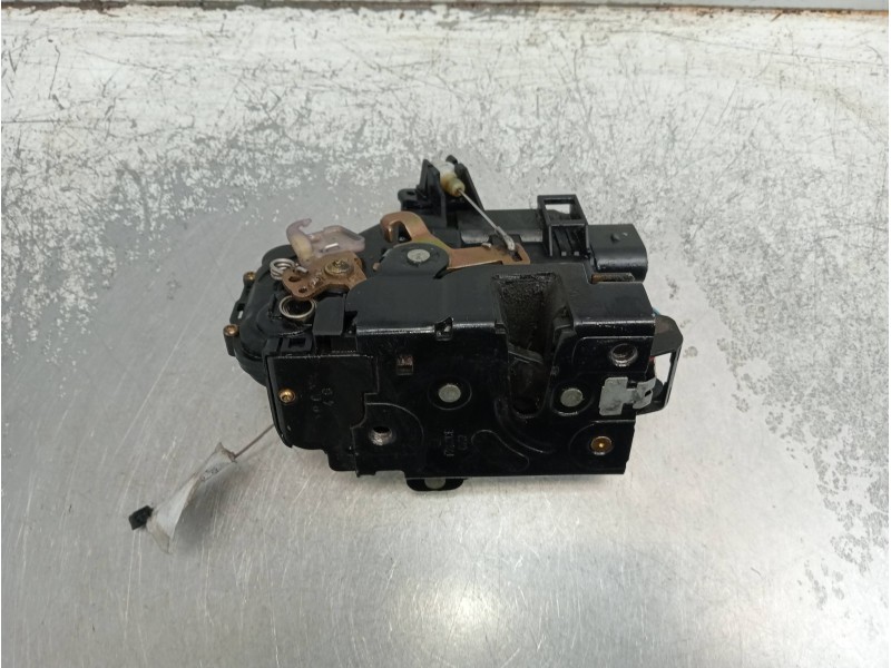 Recambio de cerradura puerta delantera izquierda para audi tt (8n3/8n9) 1.8 t coupe (132kw) referencia OEM IAM 8N1837015  