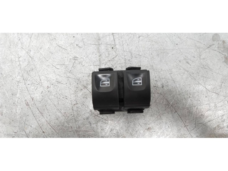 Recambio de mando elevalunas delantero izquierdo para renault clio v 1.5 blue dci diesel fap referencia OEM IAM 254118044R  