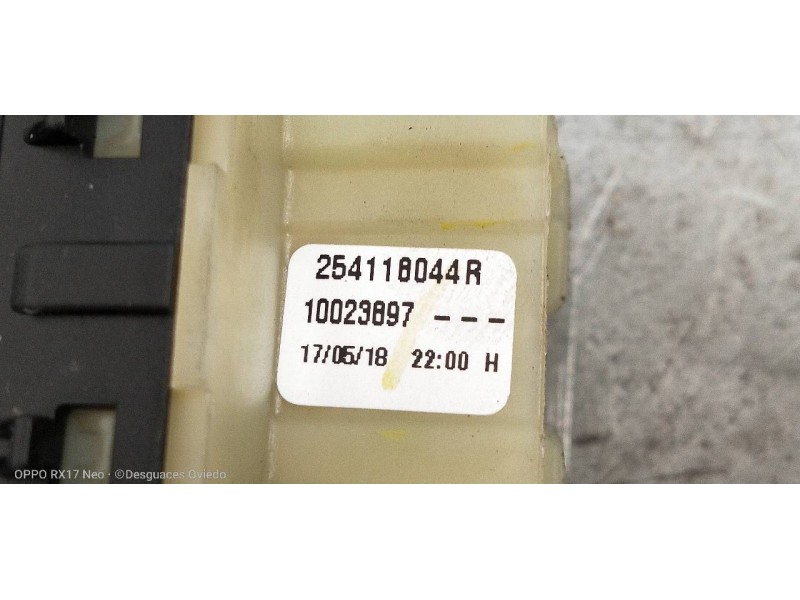 Recambio de mando elevalunas delantero izquierdo para renault clio v 1.5 blue dci diesel fap referencia OEM IAM 254118044R  