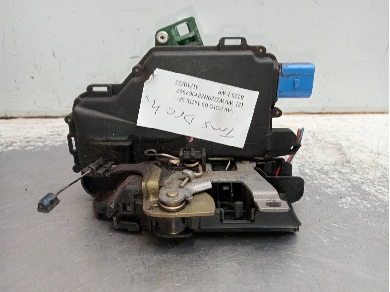 Recambio de cerradura puerta trasera derecha para volkswagen polo (9n3) advance referencia OEM IAM   