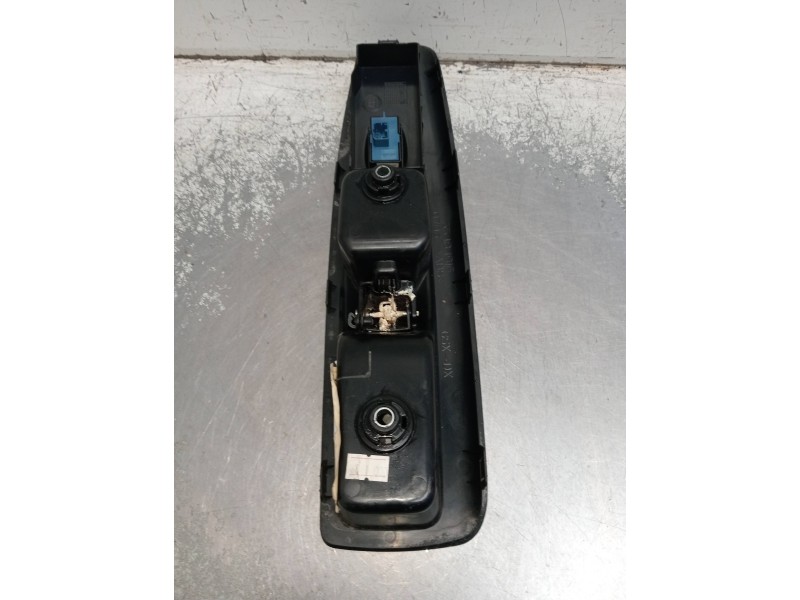 Recambio de mando elevalunas delantero derecho para fiat doblo active referencia OEM IAM 7354986750E  