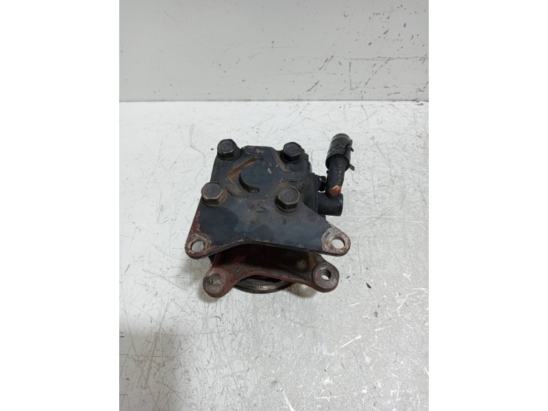 Recambio de bomba direccion para ssangyong musso 2.9 tdi lux referencia OEM IAM 6614603480  