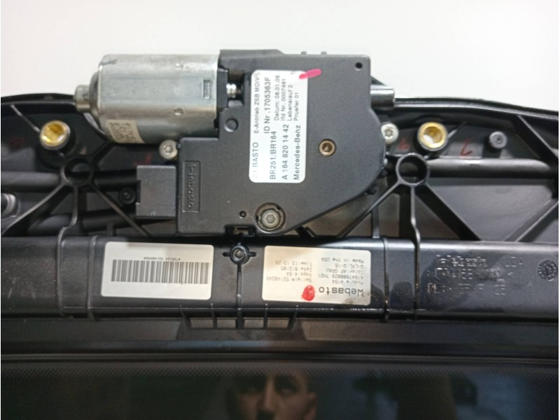 Recambio de techo electrico para mercedes clase m (w164) 320 / 350 cdi (164.122) referencia OEM IAM 1704184P08 A1648201442 
