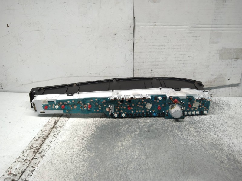 Recambio de cuadro instrumentos para lancia delta 1.4 cat referencia OEM IAM   