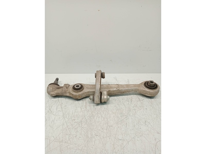 Recambio de brazo suspension inferior delantero derecho para volkswagen passat berlina (3b3) referencia OEM IAM 4B3407155A  