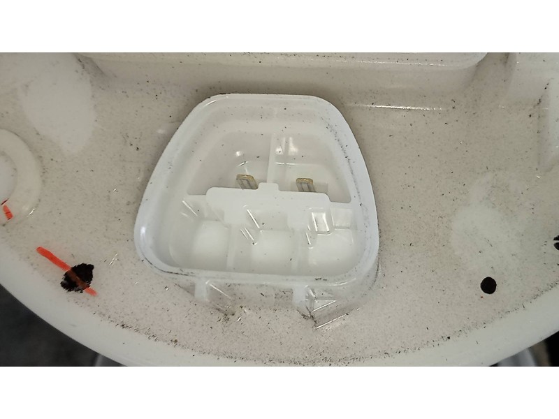 Recambio de bomba combustible para lexus nx 300h 4wd referencia OEM IAM 7770442080  