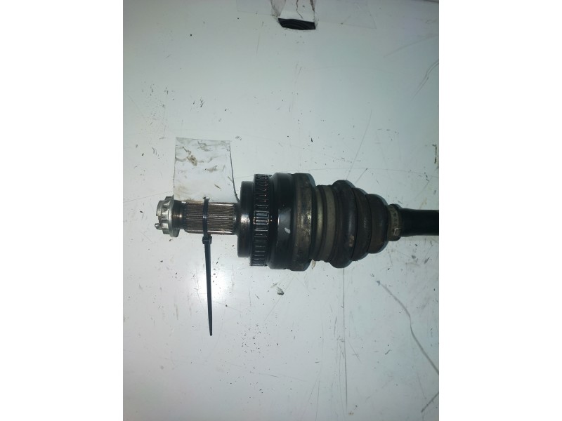 Recambio de transmision delantera izquierda para bmw serie 1 berlina (e81/e87) 118d referencia OEM IAM 7533446A103  