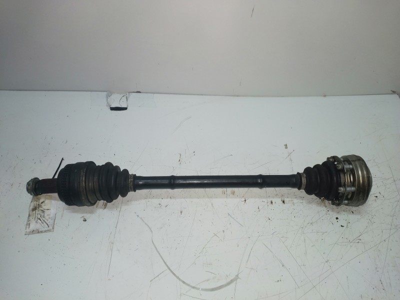 Recambio de transmision trasera izquierda para bmw serie 1 berlina (e81/e87) 118d referencia OEM IAM 7533446A102  