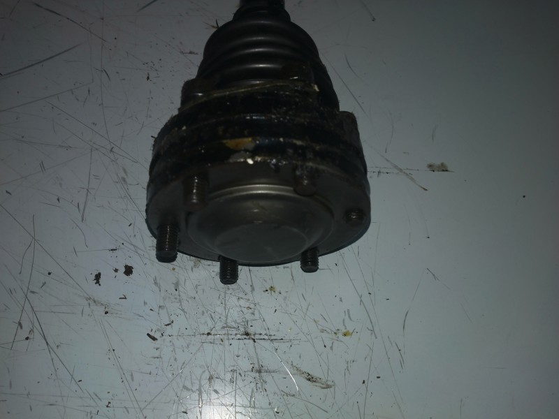 Recambio de transmision trasera izquierda para bmw serie 3 berlina (e30) 2.4 turbodiesel cat referencia OEM IAM   