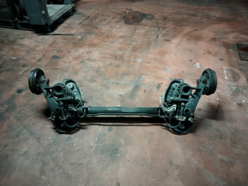 Recambio de puente trasero para fiat punto berlina (176) 1.2 cat referencia OEM IAM   