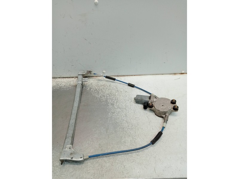 Recambio de elevalunas delantero izquierdo para fiat punto berlina (176) 1.2 cat referencia OEM IAM 32157001  