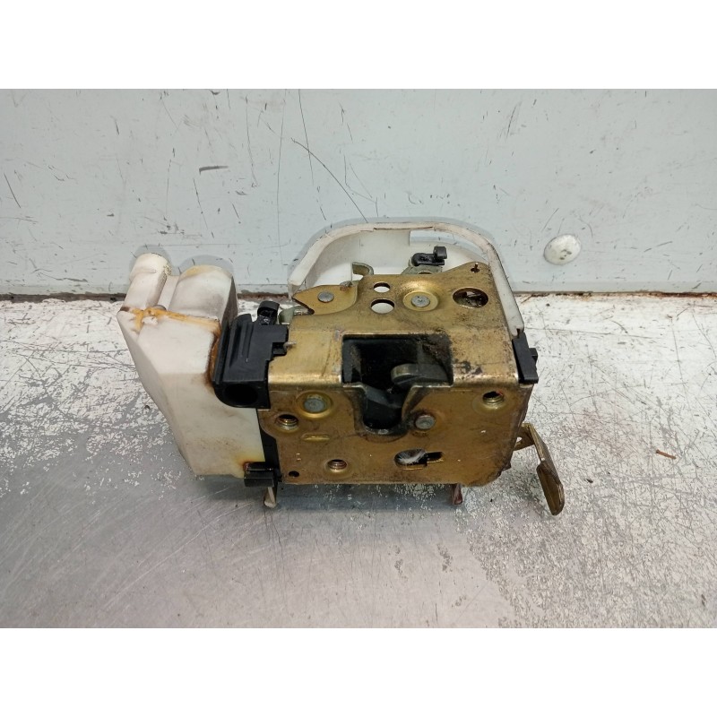 Recambio de motor cierre centralizado delantero derecho para fiat punto berlina (176) 1.2 cat referencia OEM IAM   