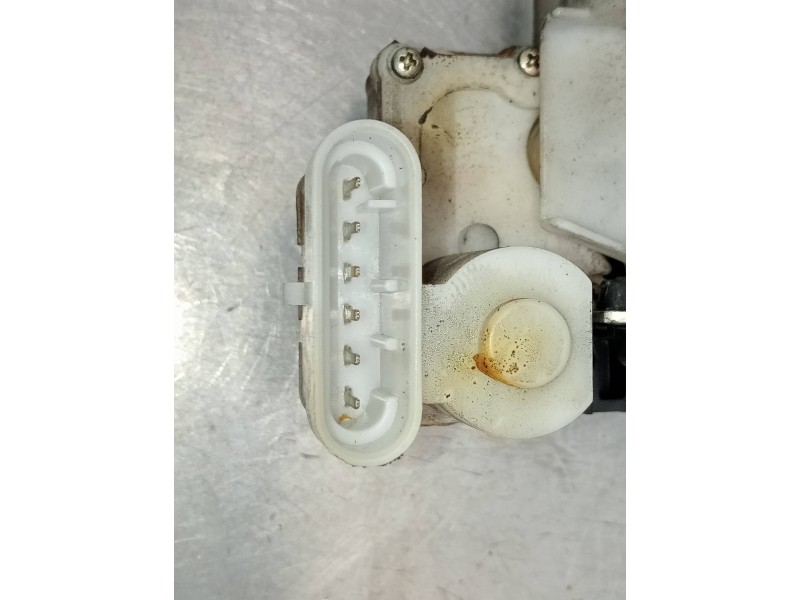 Recambio de motor cierre centralizado delantero derecho para fiat punto berlina (176) 1.2 cat referencia OEM IAM   