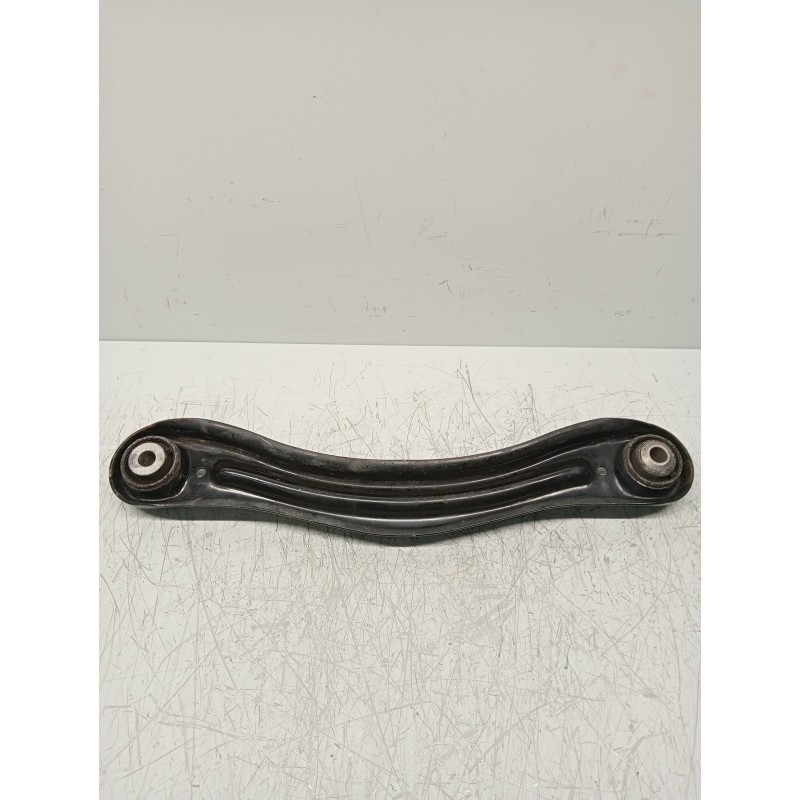 Recambio de brazo suspension superior trasero derecho para mercedes clase m (w164) 320 / 350 cdi (164.122) referencia OEM IAM   