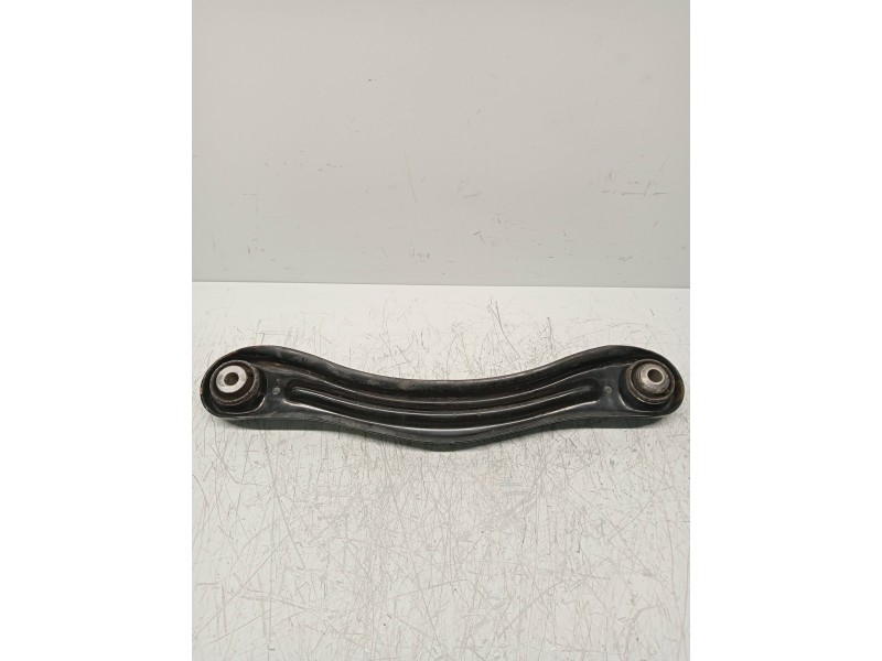 Recambio de brazo suspension superior trasero derecho para mercedes clase m (w164) 320 / 350 cdi (164.122) referencia OEM IAM   