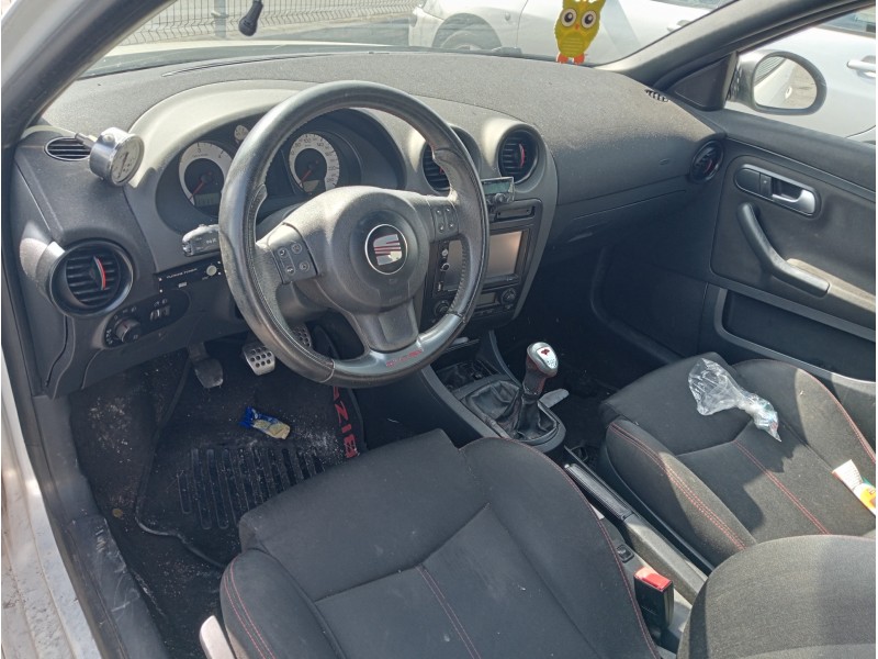 seat ibiza (6l1) del año 2007